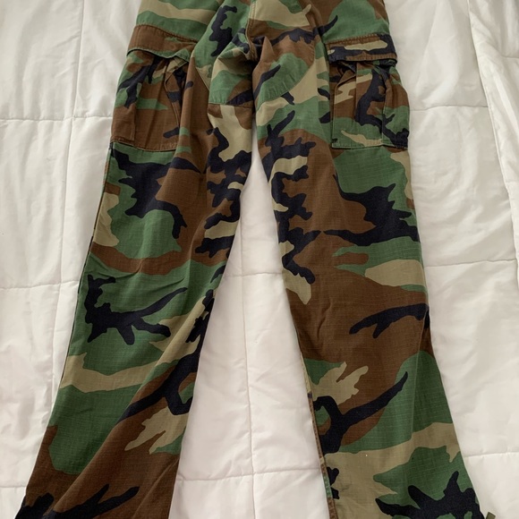 Cargo - Picture 2 of 2